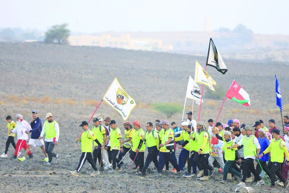 المسير جمع مختلف الفئات العمرية تعزيزا لثقافة الرياضة